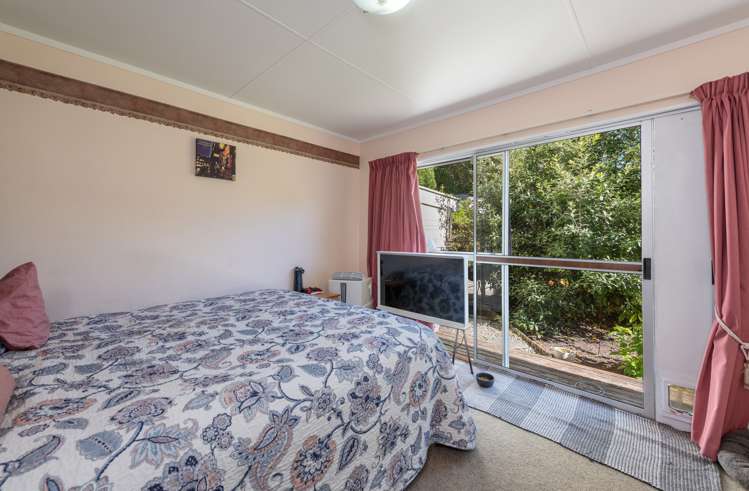 8 Silverbirch Grove The Brook_13