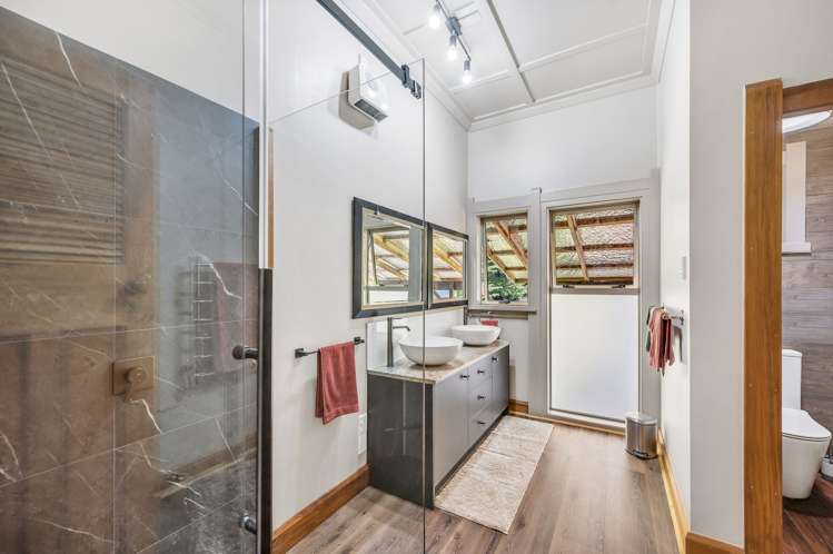 746 Wimbledon Rd Porangahau_16