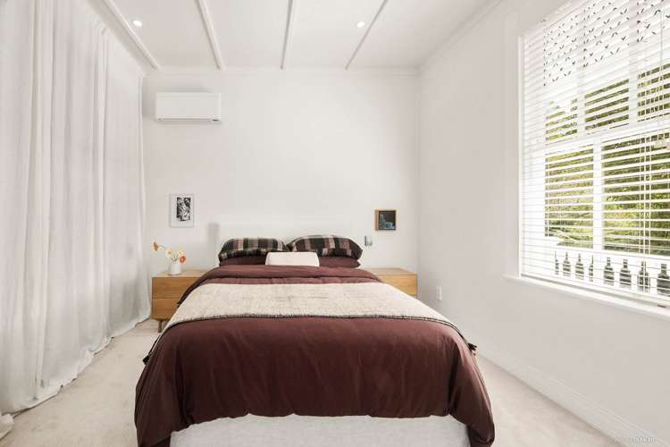 703 Huia Road Parau_12