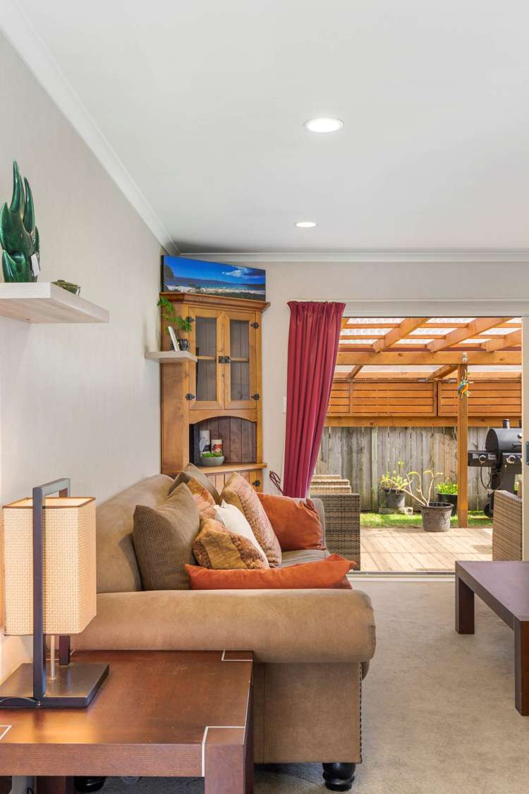 19 Belfry Place Wattle Downs_9