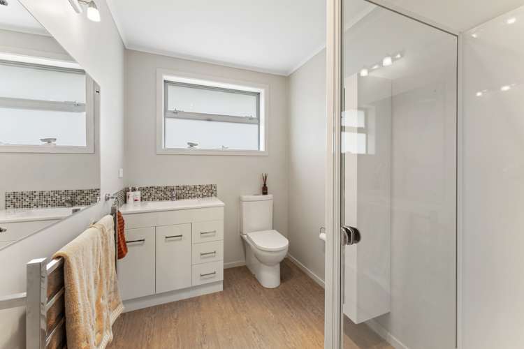 1/57 Sunbrae Drive Silverstream_7