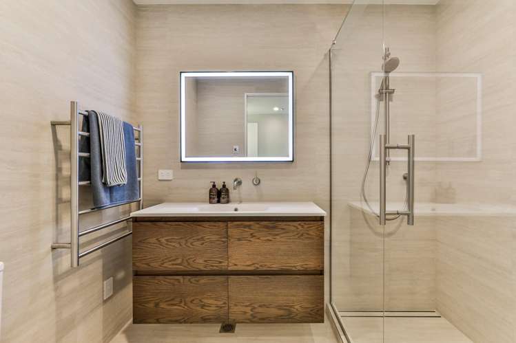 3/14 George Street Mount Eden_13