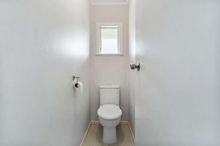 4 Clayton Road Manurewa_12