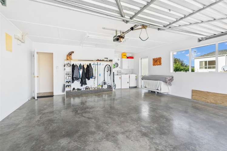 19 Ridgeway Drive Te Kamo_16