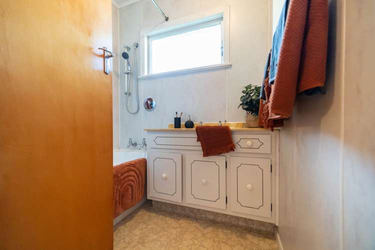 72 Marlowe Street Stoke_15