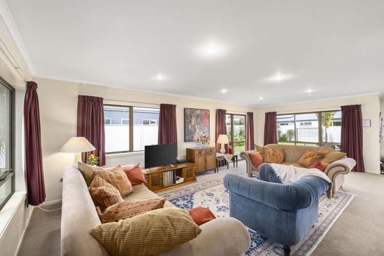 108 Solway Crescent_1