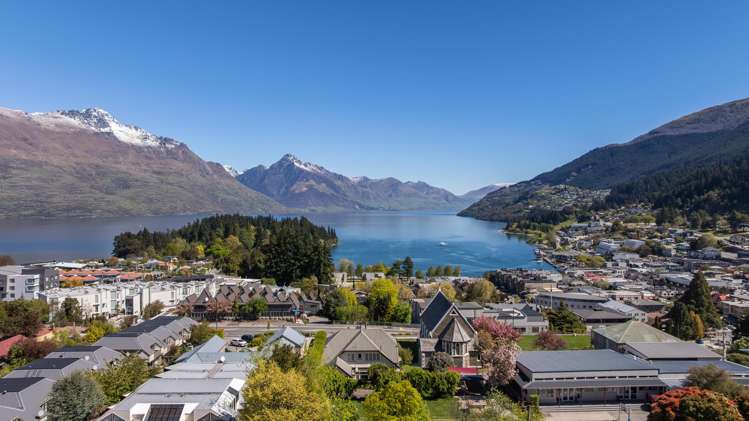 9 Edgar Street Queenstown_14