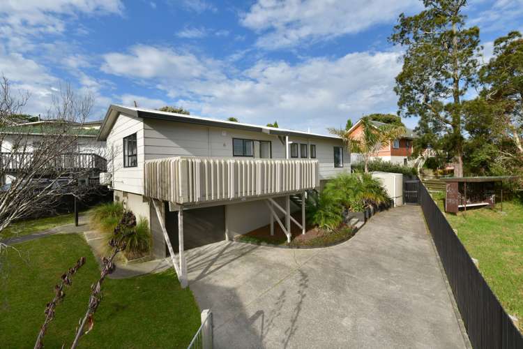 2/332 Whangaparaoa Road Stanmore Bay_12