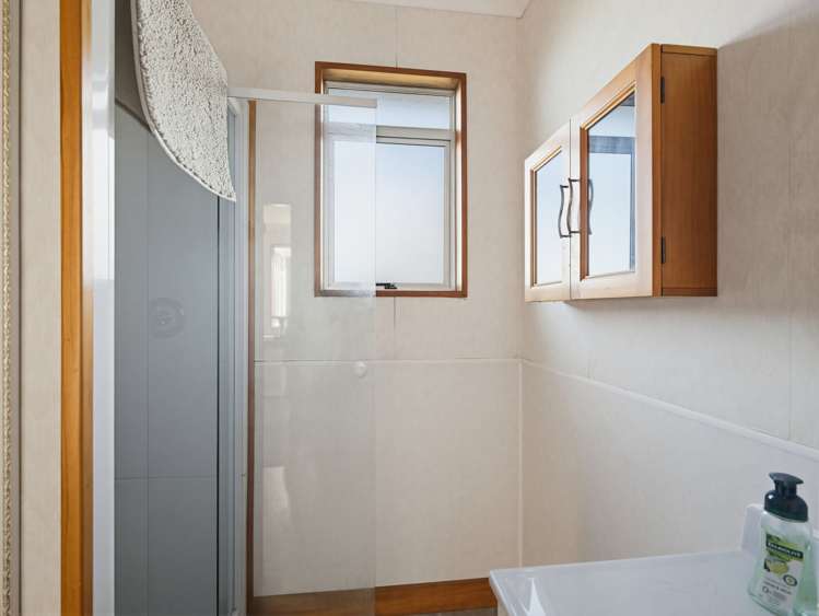 65 Clayton Street Kakanui_15
