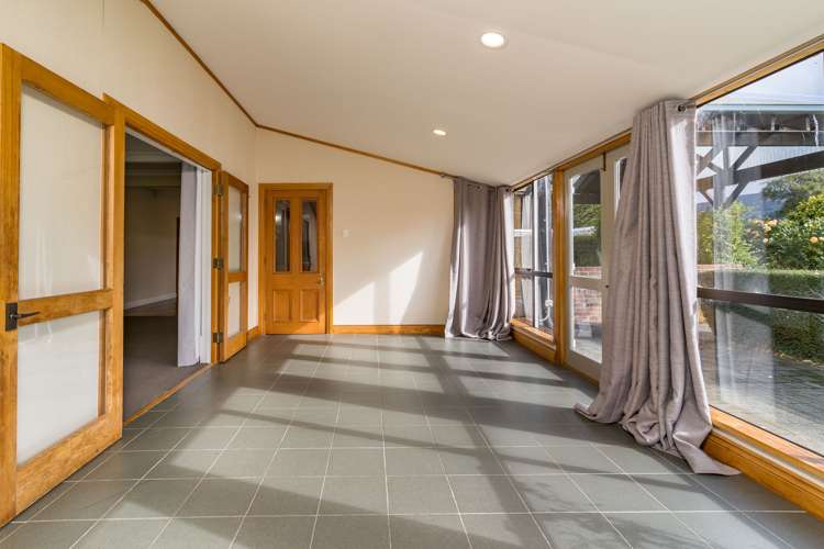 17 Dunedin-Waitati Road Dalmore_5