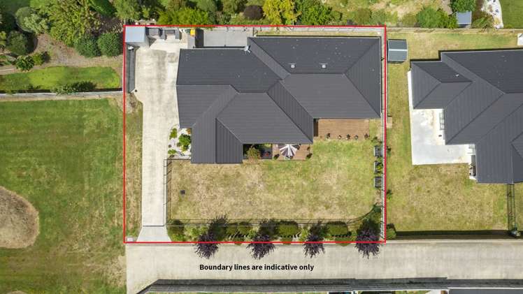 6 Plescher Crescent Leamington_25