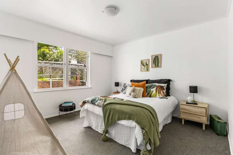 45 Bracken Road Paparangi_6