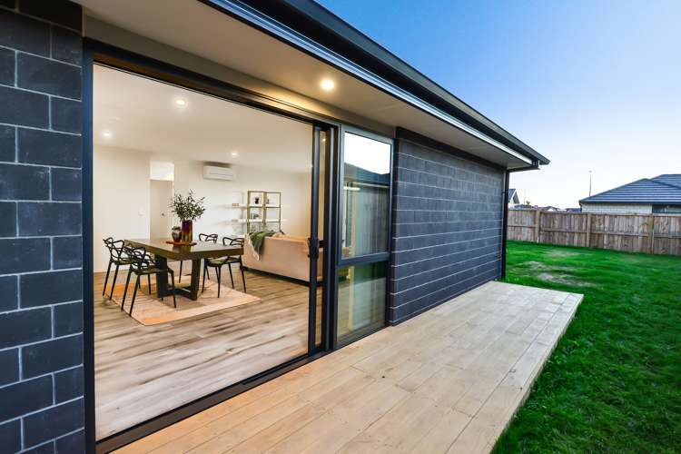 11 Kimbolton Street Rototuna North_17