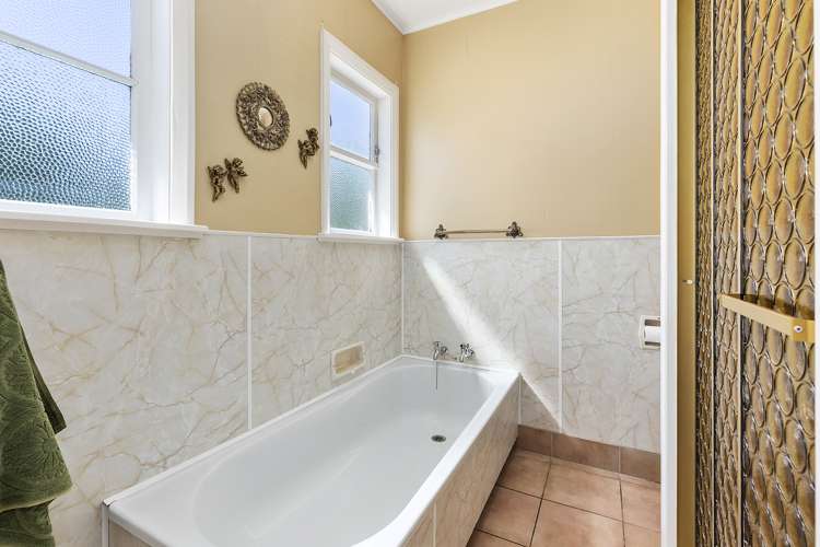 154 Totara Road Miramar_12