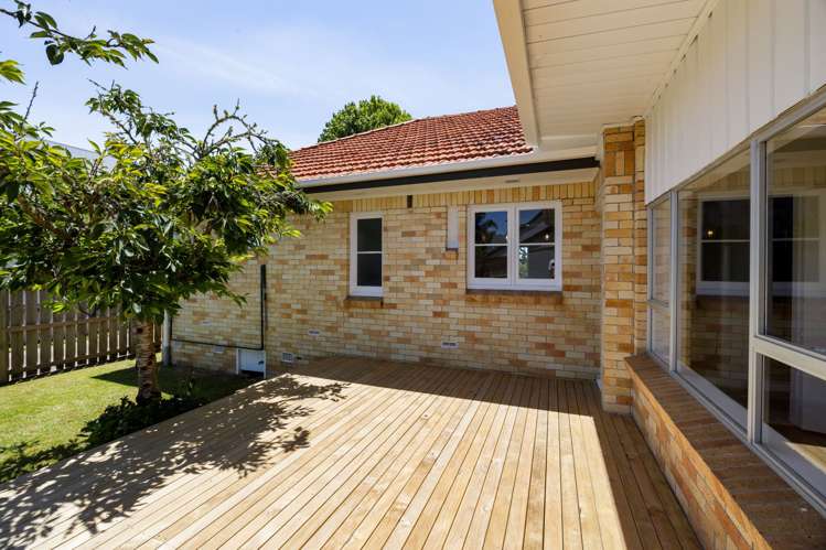 121 Galloway Street Hamilton East_16