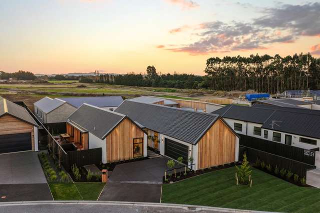 High-Spec Hamptons Living