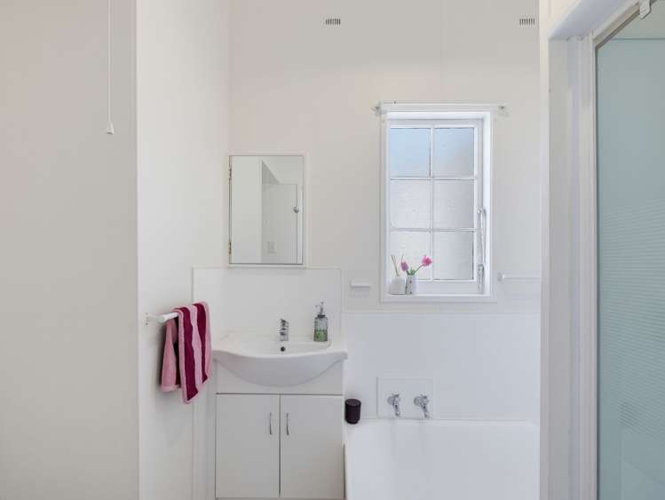 10 Fromont Street Whanganui East_21
