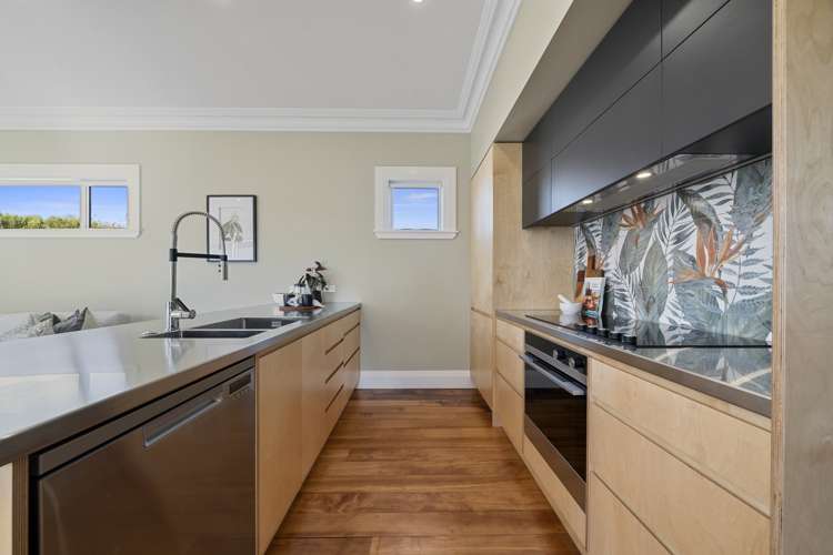 6 Bolton Street Petone_9