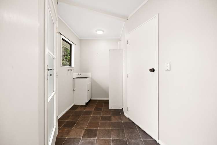 101 Amanda Avenue Dinsdale_23