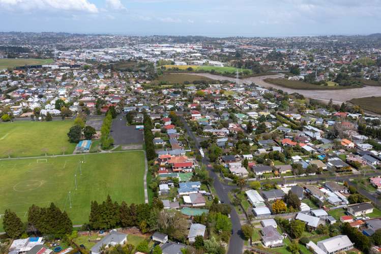 29 Maple Street Avondale_30