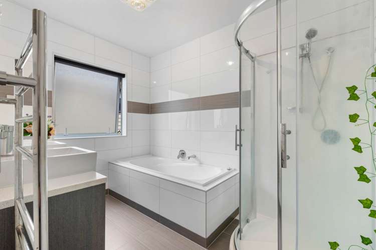 40 Arranmore Drive Flat Bush_8