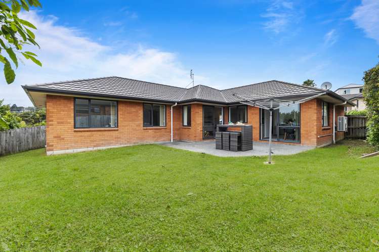3 Durbin Court Greenhithe_18