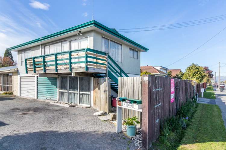 1/35 Neill Street Hornby_13