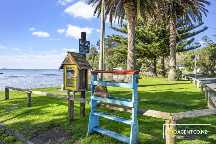 3 Sandys Parade Laingholm_12