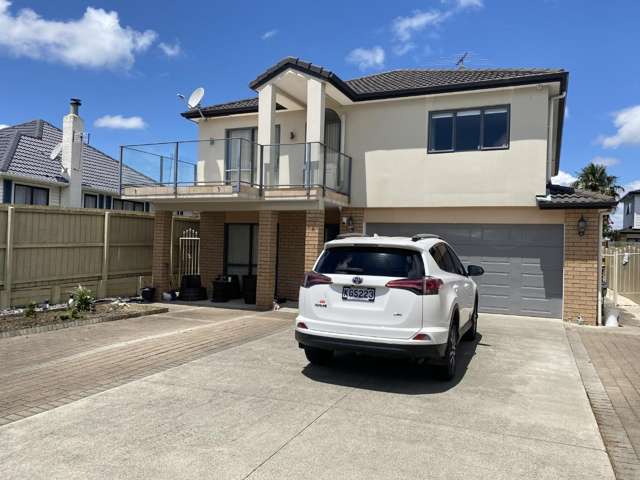 Stunning home in Papatoetoe!!