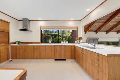 90 Haseler Crescent_3