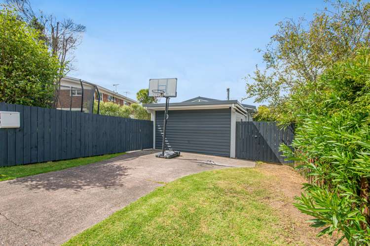 24a Fairway Ave Red Beach_17