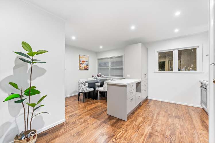 106 Flanshaw Road Te Atatu South_6