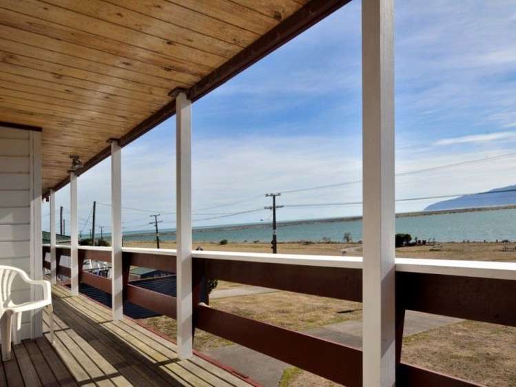 20 Lake Ferry Road Lake Ferry_16