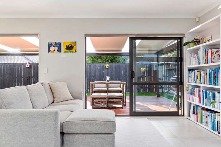 7 Kirkaldy Street Wattle Downs_10