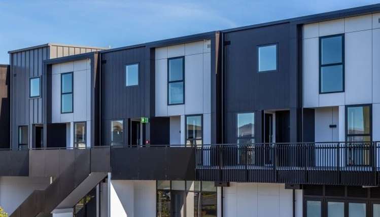 13/4 Waverley Street Sydenham_11