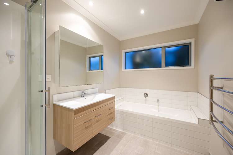 3 Greenlink Rise Long Bay_15