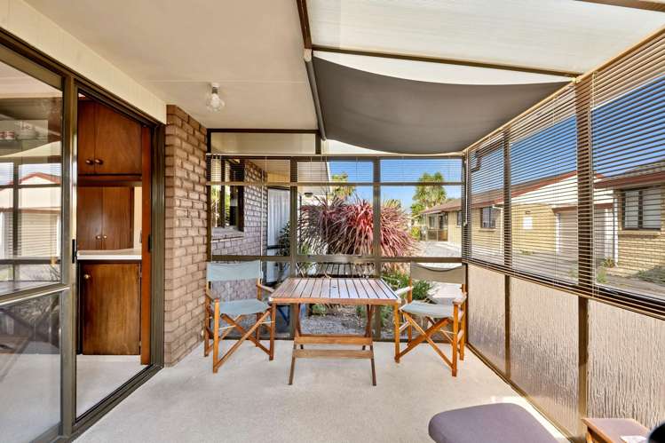 2/30 Strickland Street Somerfield_10