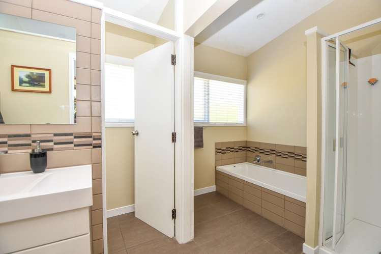 22 Victoria Street Carterton_25