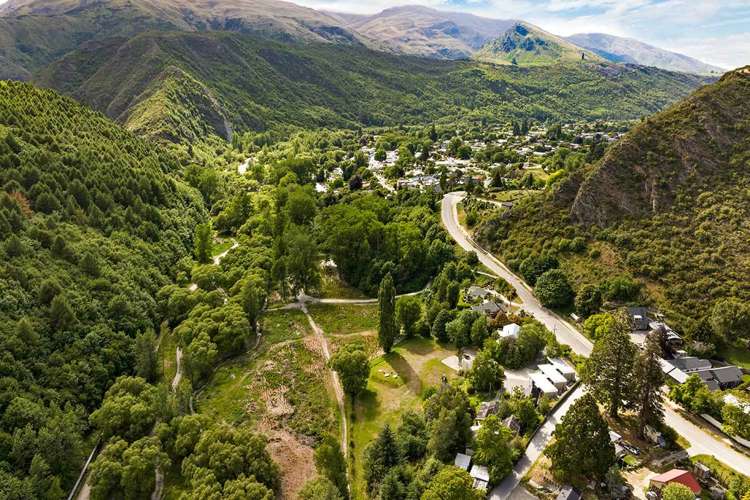 Manse Mews Sections Arrowtown_3