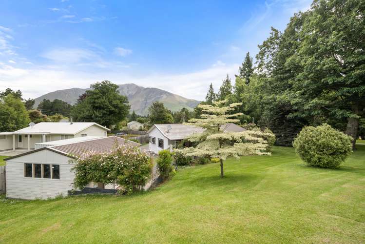 1 Harper Place Lake Coleridge_18