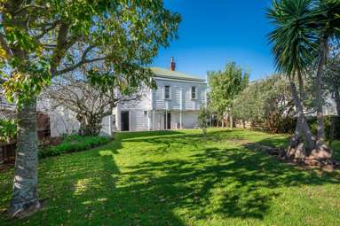 19 Clonbern Road_1