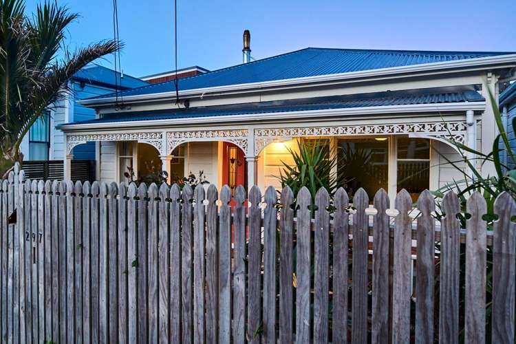 297 Mansfield Street Newtown_19