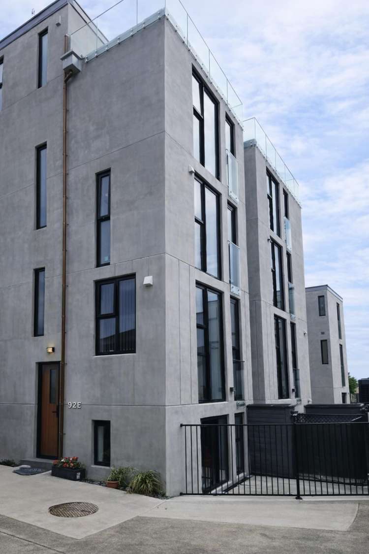92B,C,D,E Manukau Road_5