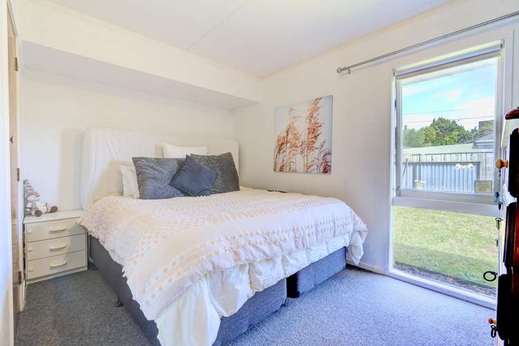 9 Glendale Drive Dinsdale_10