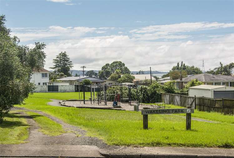 5 Wakeling Avenue Te Atatu South_26