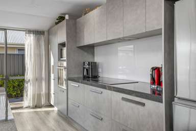 8 Walker Place_4