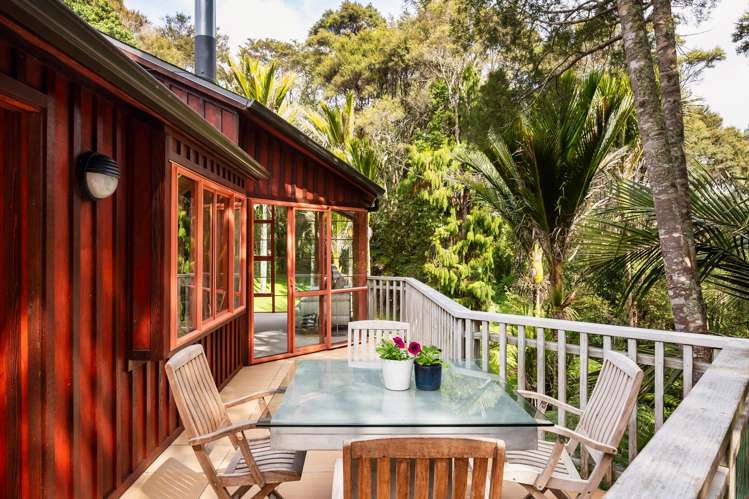 109 Huia Road Titirangi_10