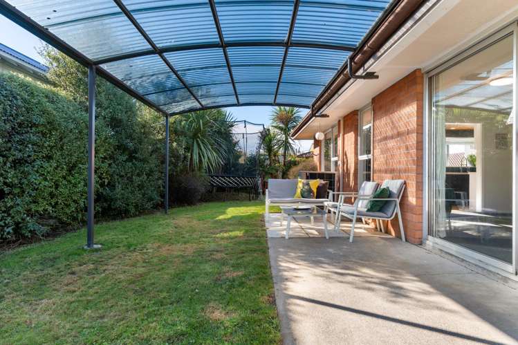 2/27 Bretts Road Saint Albans_16