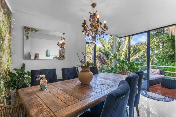 2/99 Hadfield Street_4