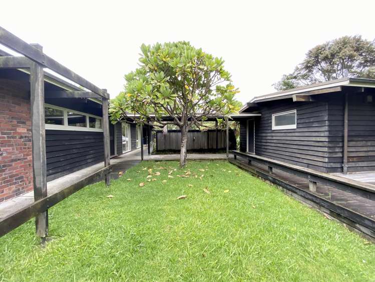 111A Te Atatu Road Te Atatu South_19